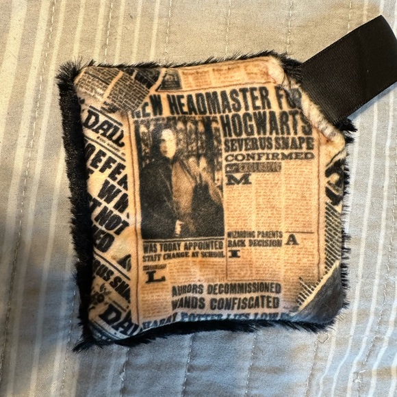 Various Harry Potter Slytherin Items - Picture 14 of 15